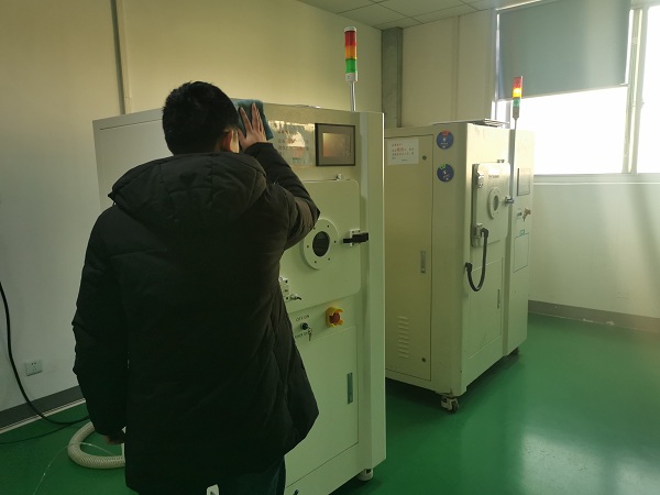芭乐视频下载黄版芭乐视频色app下载机在小年除尘
