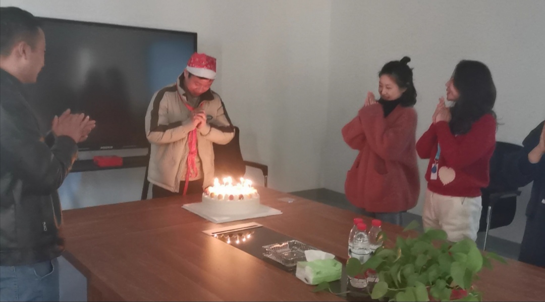 昆山芭乐视频下载黄版生日会与感恩节相遇