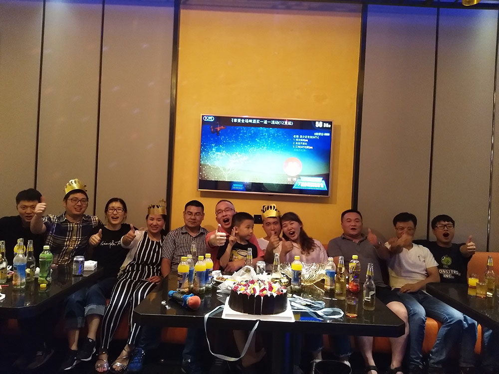芭乐视频下载黄版员工生日活动